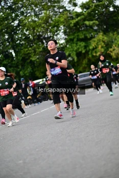 Runner Photo 4131448