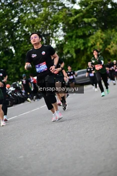 Runner Photo 4131450