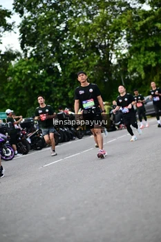 Runner Photo 4131496