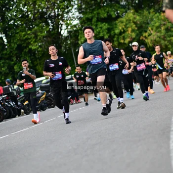 Runner Photo 4131544