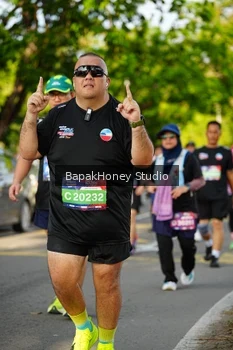 Runner Photo 4131657
