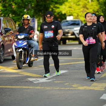 Runner Photo 4131672