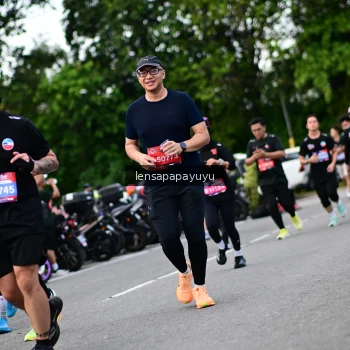 Runner Photo 4131680