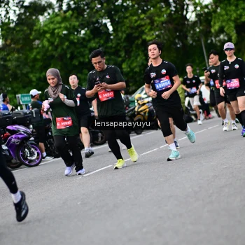 Runner Photo 4131711