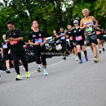 Runner Photo 4131735
