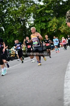 Runner Photo 4131741