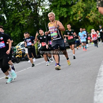 Runner Photo 4131765