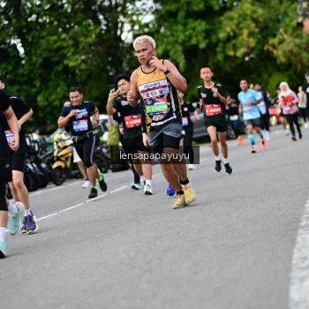 Runner Photo 4131776