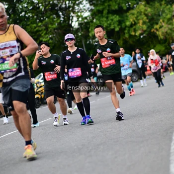 Runner Photo 4131842