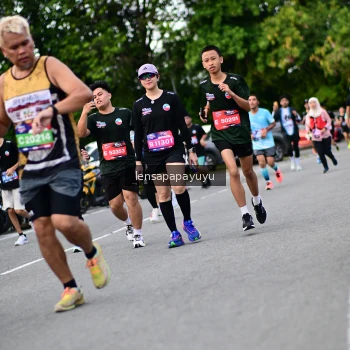 Runner Photo 4131846