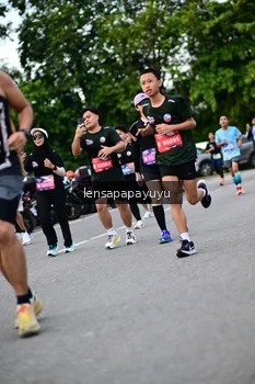 Runner Photo 4131905