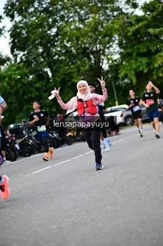 Runner Photo 4131977