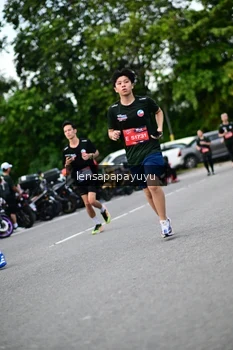 Runner Photo 4132045