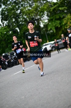 Runner Photo 4132080