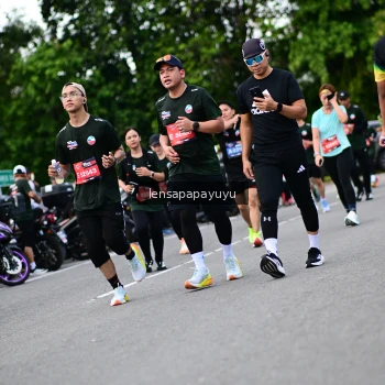 Runner Photo 4132100