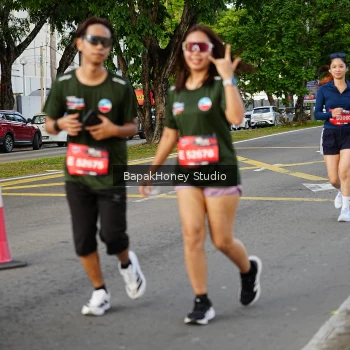 Runner Photo 4132103