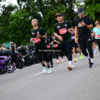 Runner Photo 4132108