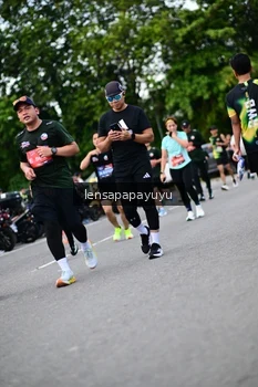 Runner Photo 4132147