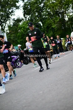 Runner Photo 4132201