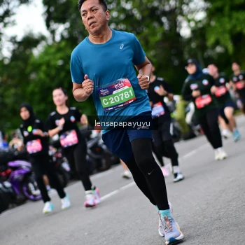 Runner Photo 4132379