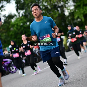 Runner Photo 4132392