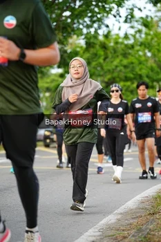 Runner Photo 4132409