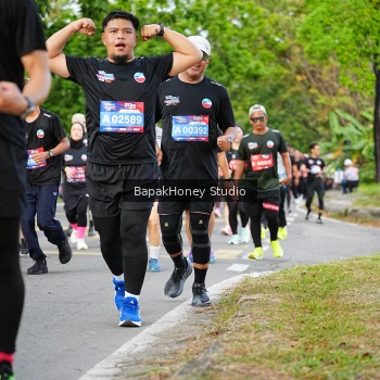Runner Photo 4132445