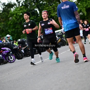 Runner Photo 4132473