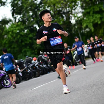 Runner Photo 4132525