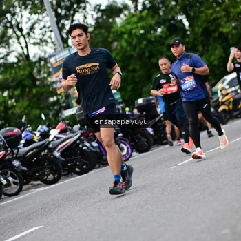 Runner Photo 4132617