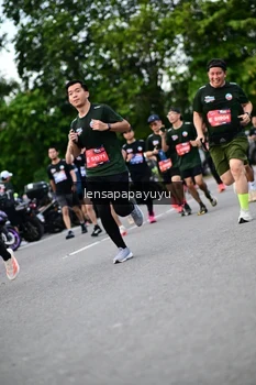 Runner Photo 4132637