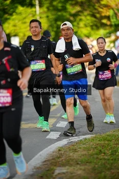 Runner Photo 4132671