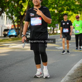 Runner Photo 4132673