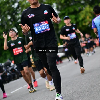 Runner Photo 4132728