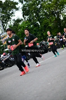 Runner Photo 4132801