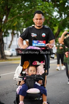 Runner Photo 4132846
