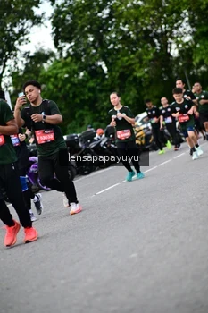 Runner Photo 4132870
