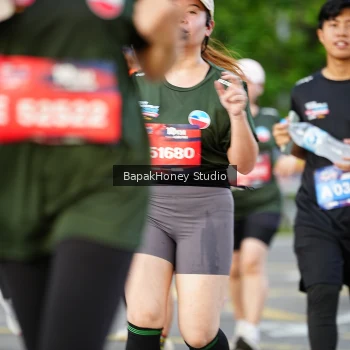 Runner Photo 4132975