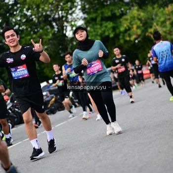 Runner Photo 4133056
