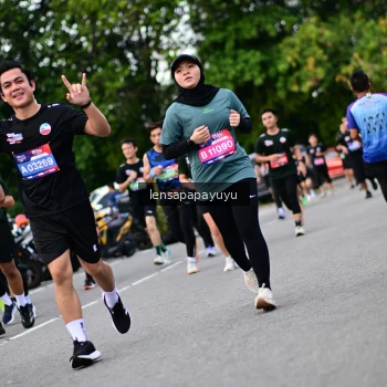 Runner Photo 4133068
