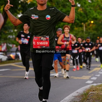 Runner Photo 4133165