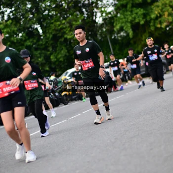 Runner Photo 4133194