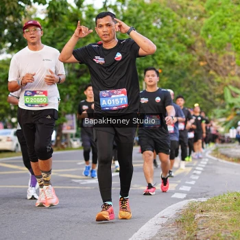 Runner Photo 4133195