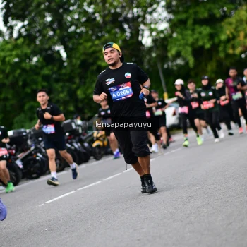 Runner Photo 4133229