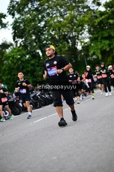 Runner Photo 4133281