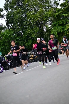 Runner Photo 4133304