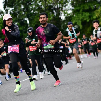 Runner Photo 4133393