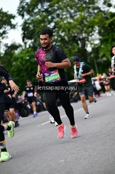 Runner Photo 4133437