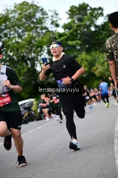 Runner Photo 4133463