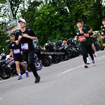 Runner Photo 4133497